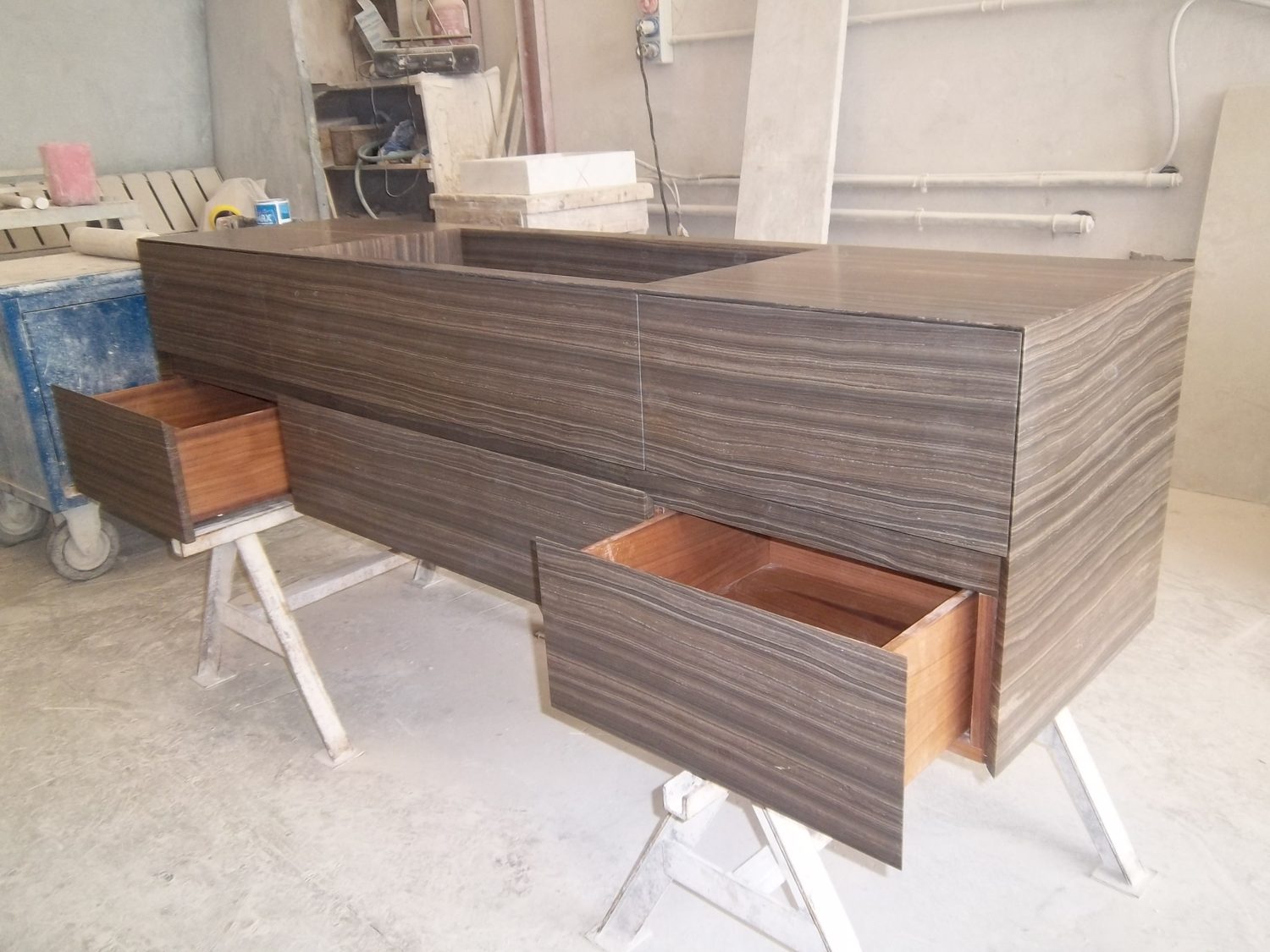 Mobilier en marbre · Vue 7