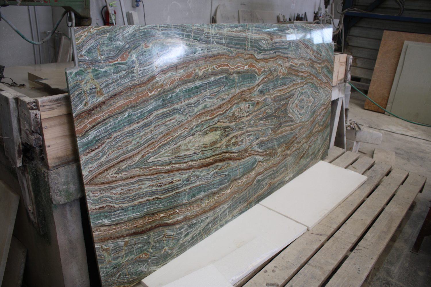 Backlit onyx and marble on glass · View 7