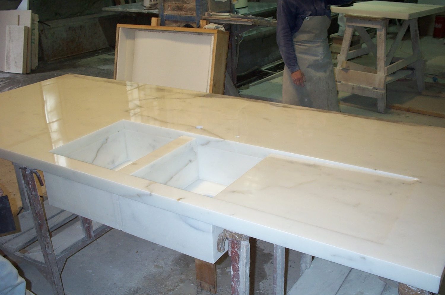 Marble kitchen worktops for a residence in Milan · View 5