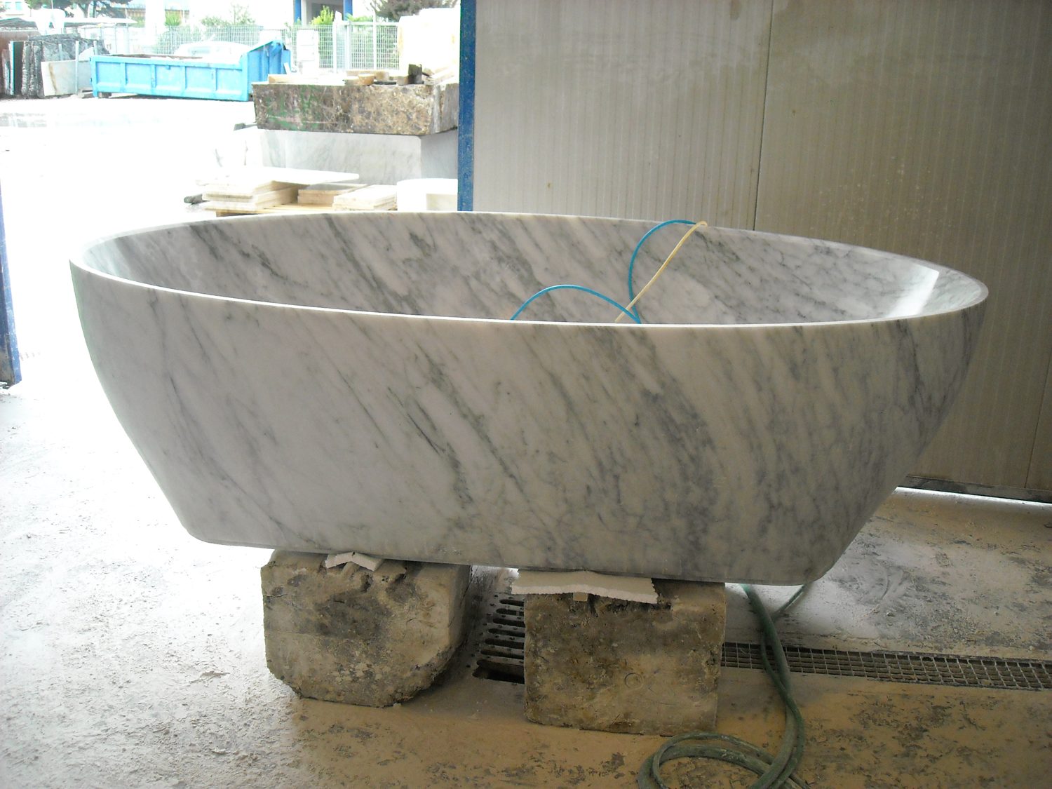 Badewannen aus massivem Marmor · Ansicht 9